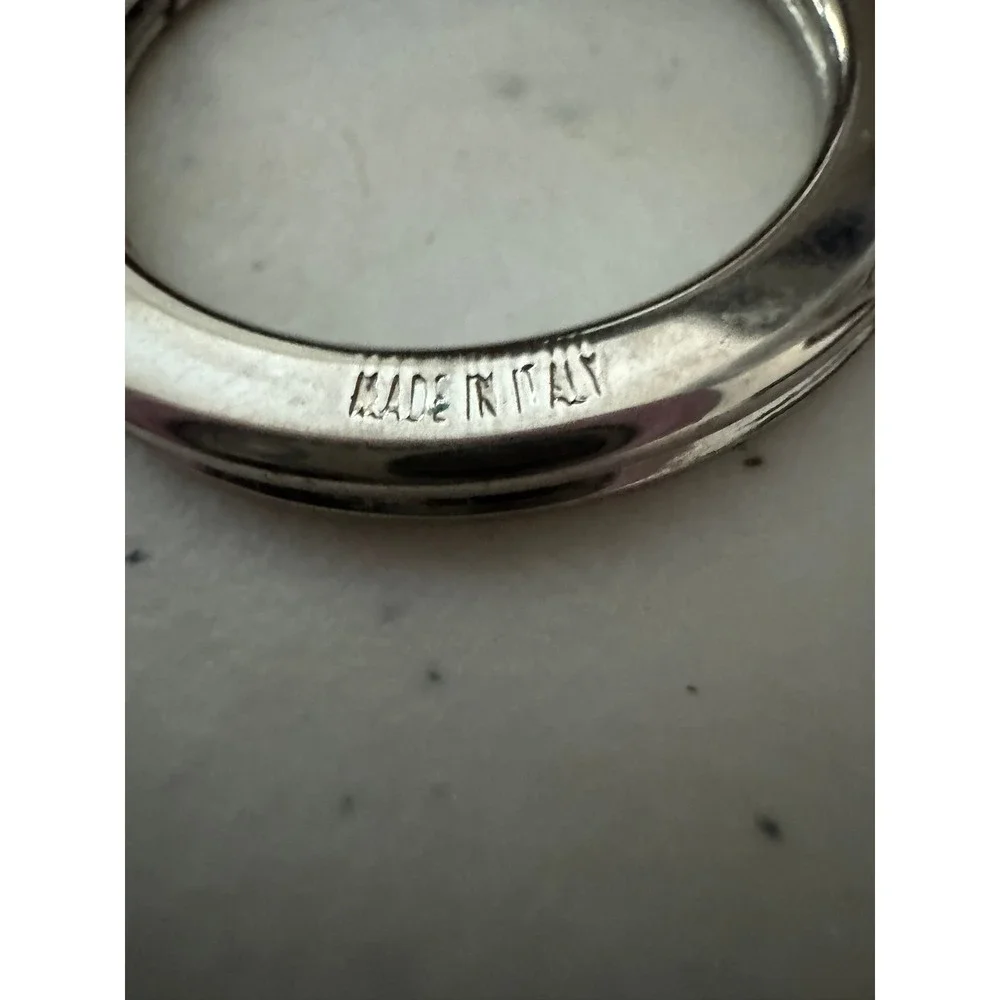 Gucci Silver Tone Twist Split Key Ring Made in Italy Logo Engraved Accessory